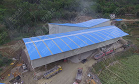 �Ĵ�ʡ���e���½��(zh��n)��(qi��ng)��ʯ��(ch��ng)�r(sh��)�a(ch��n)700��ʯ��(ch��ng)���a(ch��n)������