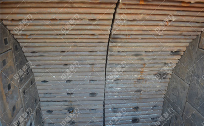 ��ʯ����C�r��