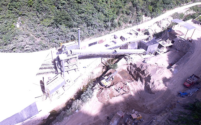 �r�a(ch��n)400��ʯ�����a(ch��n)���DƬ